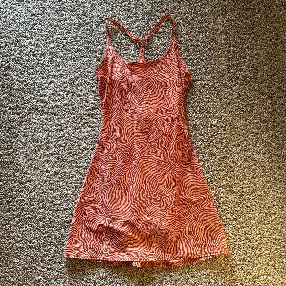 OUTDOOR VOICES MELON ZEBRA EXERCISE DRESS SIZE XXS